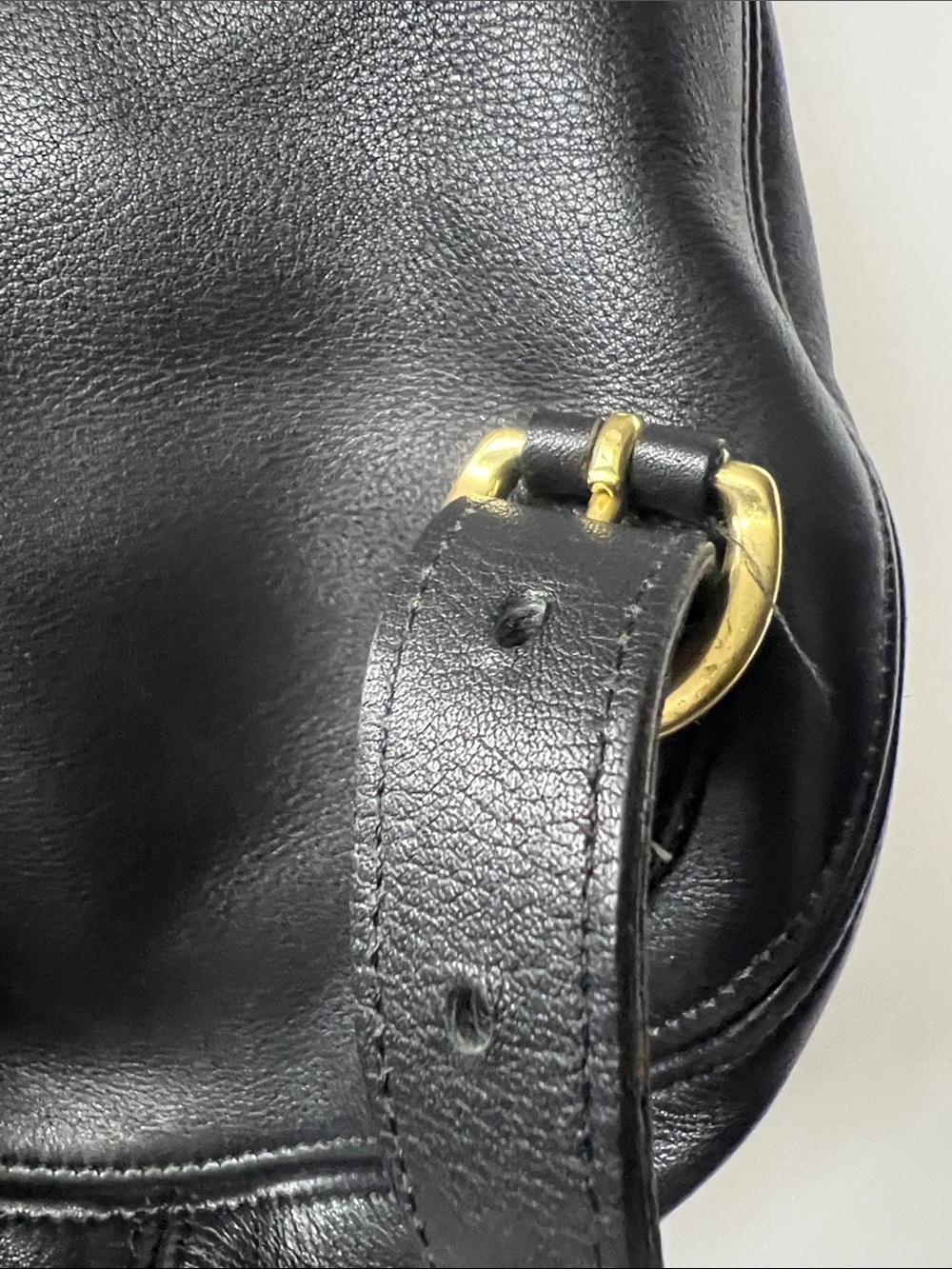 Coach SoHo Backsac 4134 Black Leather with Gold Hardware - Picture 5 of 7